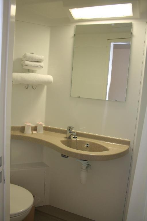 Hotel Macon La Salle Saint-Albain Экстерьер фото